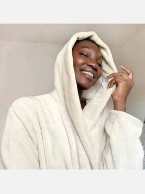 Summer & Rose Champagne/Beige Cozy Robe, Size XS-M ~ NWT